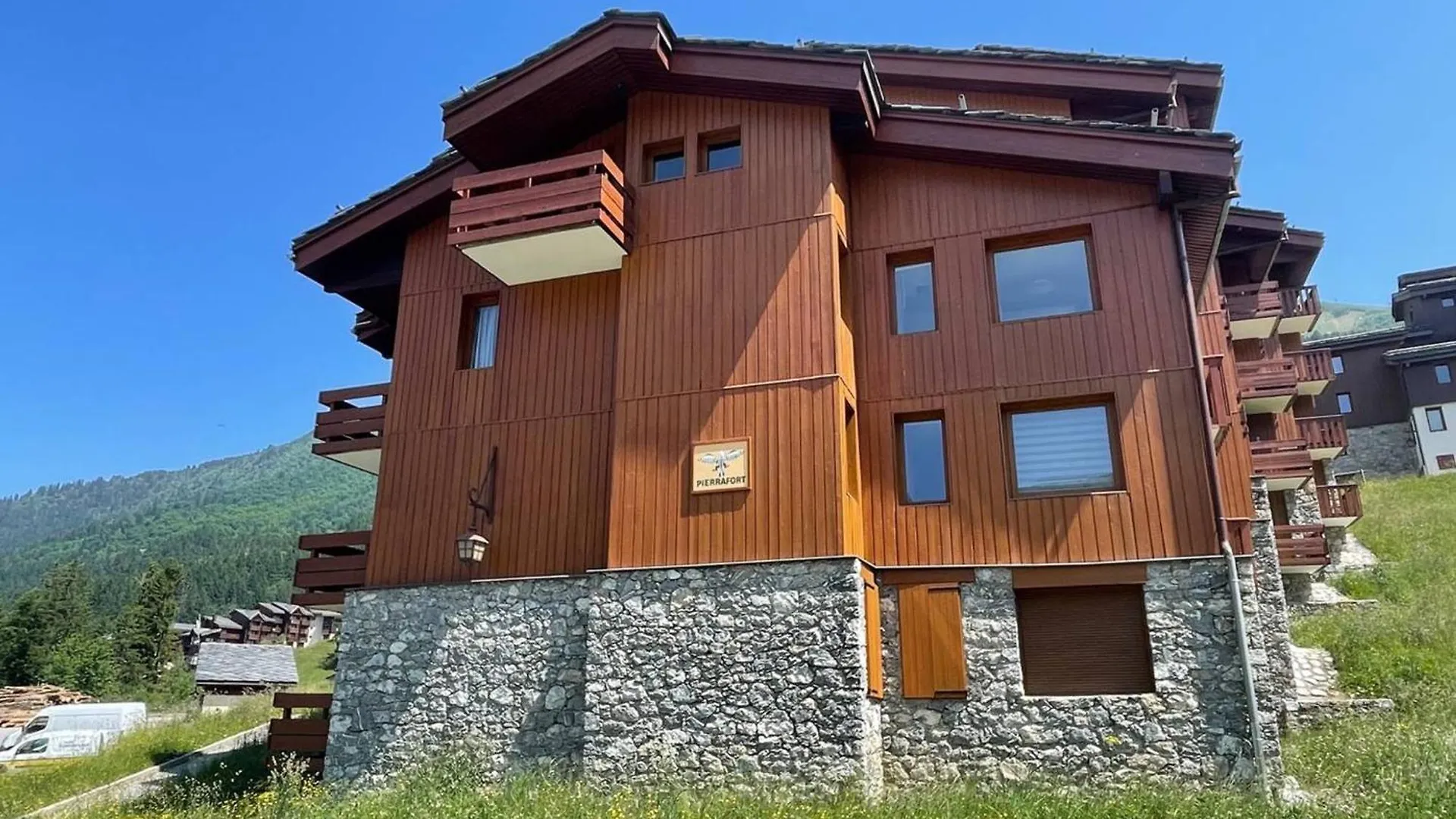 Valmorel: Appt 32M², Skis Aux Pieds, Balcon, Casier A Skis - Fr-1-356-486 0*, Вальморель Франция